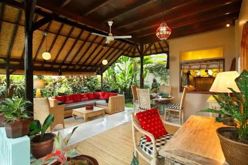 Hyacinth House
