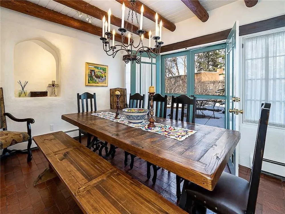 Historic Garden Retreat by Kokopelli Property Management