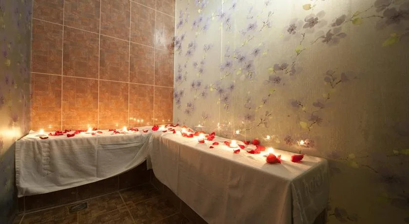 Aranya Hotel