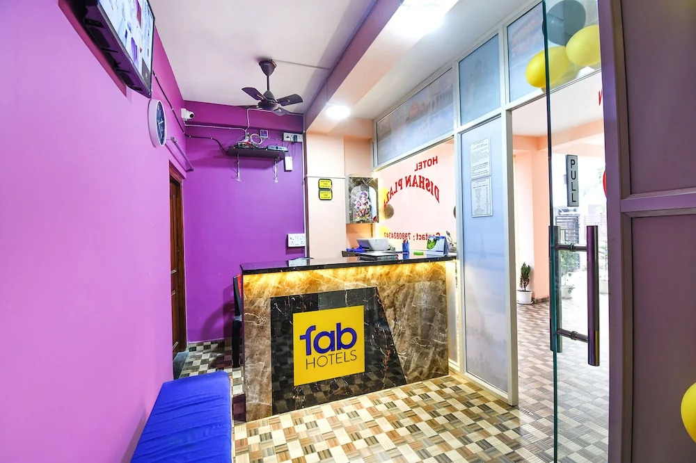 Fabhotel Dishan Plaza