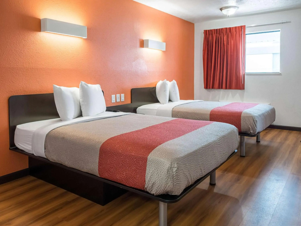 Motel 6-Columbus, OH - OSU
