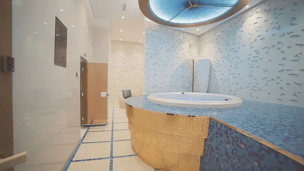 Dubai Marina beautiful apartment with water view