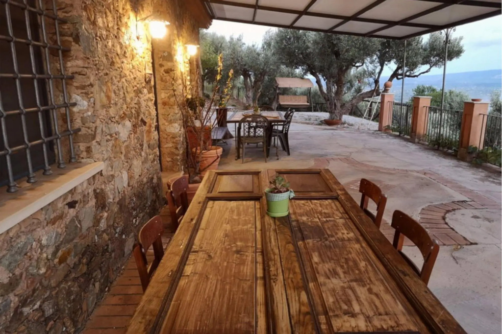 Villa with private pool beside the beaches of Tyrrhenian sea-Villa dei Feaci