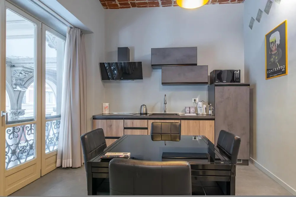 Queen Apartment in Torino