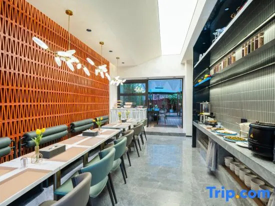 Parkgeun Hotel (Shenzhen Dongmen Pedestrian Street)