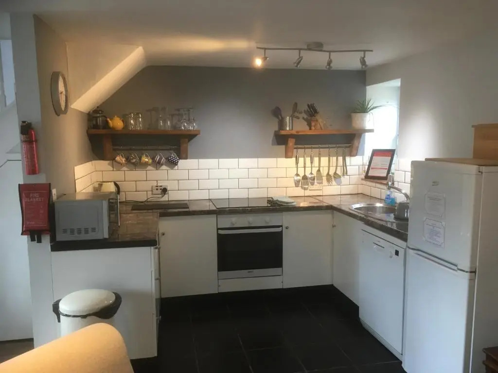 Maesnewydd Cottage