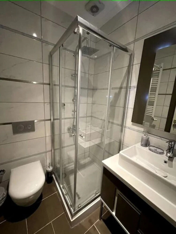 Brand-new Luxurious Studio Near Mall of Istanbul
