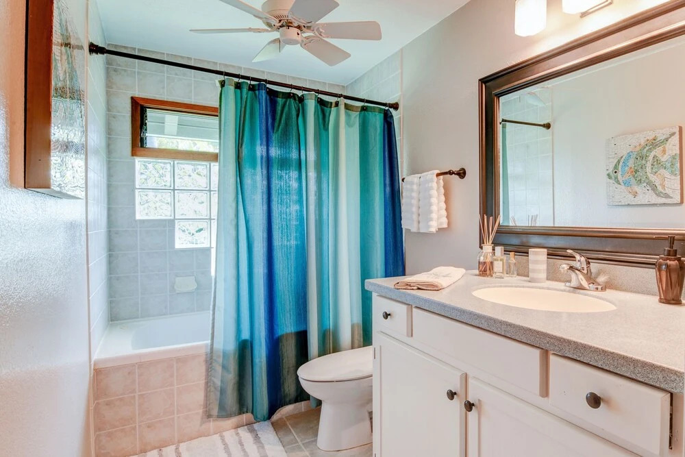 Surfers Rest 4 Bedroom Home