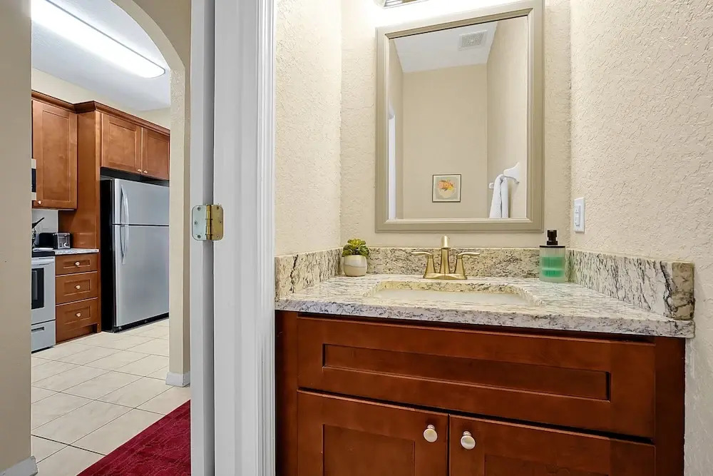 406 Palermo St Davenport Family