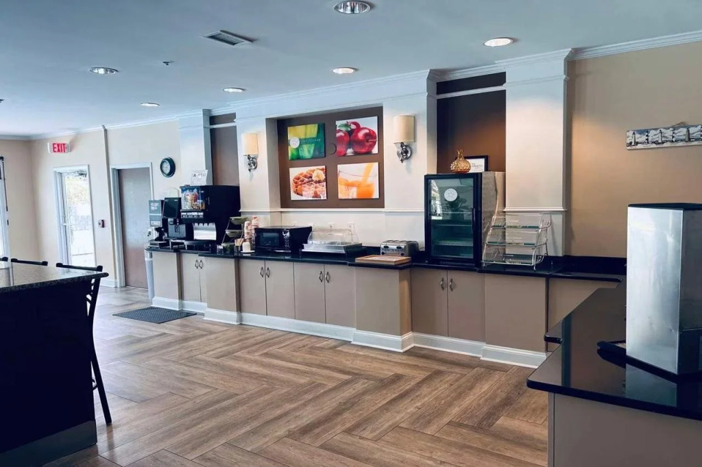 Blue Water Inn & Suites BW Signature Collection