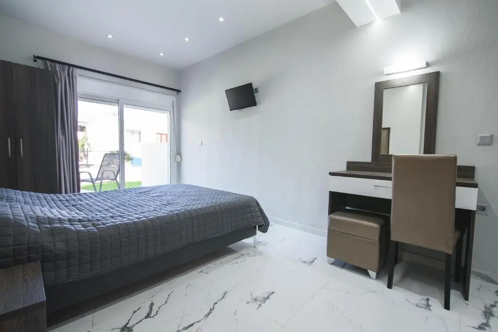 Vicky Rooms