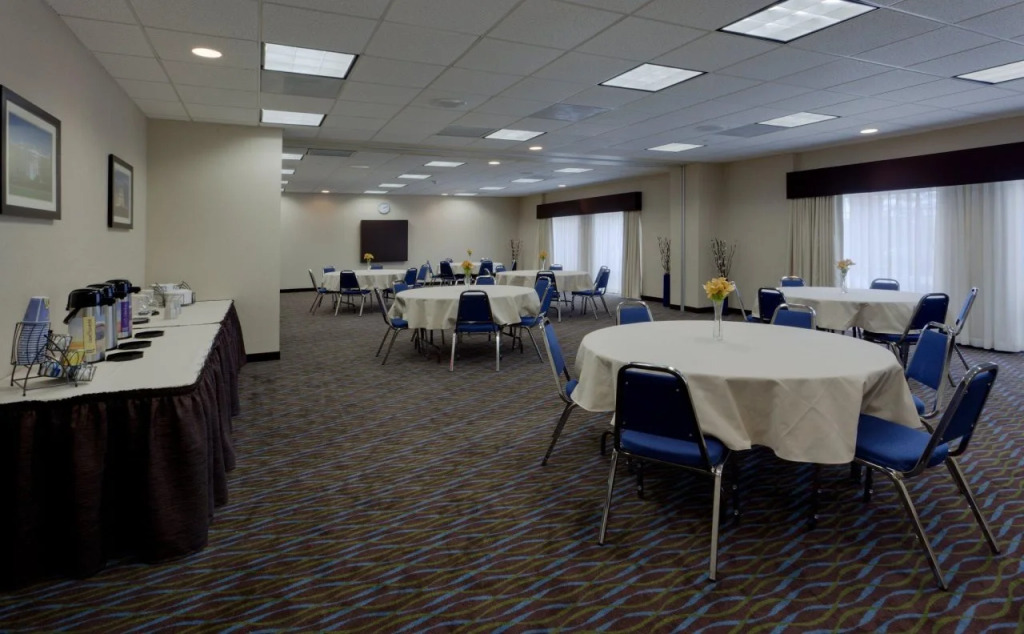 Holiday Inn Express Baltimore BWI Airport West by IHG