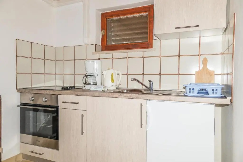 Apartments Pahljina 2885