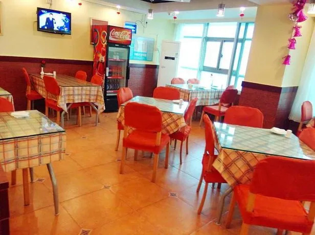 Home Inn (Wuhan Wuluo Road Fujiapo Long-distance Passenger Transport Center)