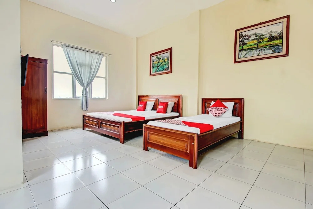 RedDoorz Syariah At Penginapan Sederhana Palembang