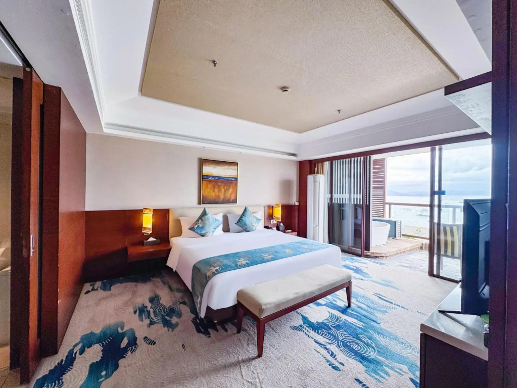Отель Sanya Marina Spa