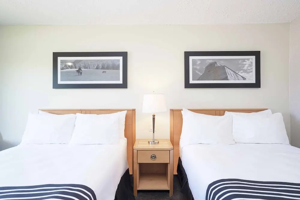 Sandman Inn McBride