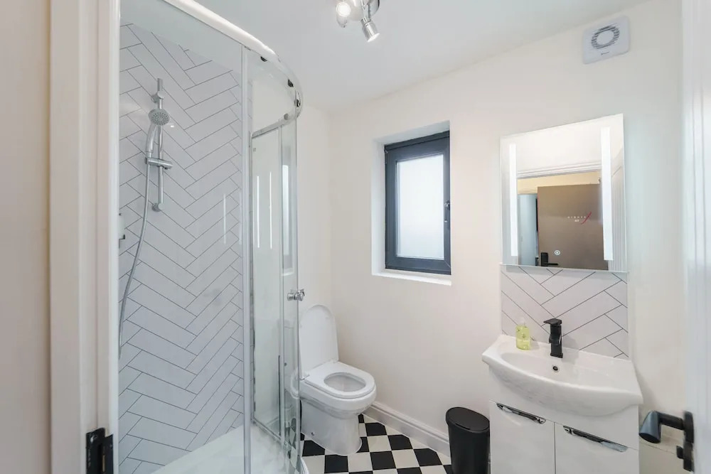 Deluxe Studio Apartments