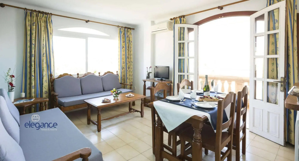Sol y Mar Apartments