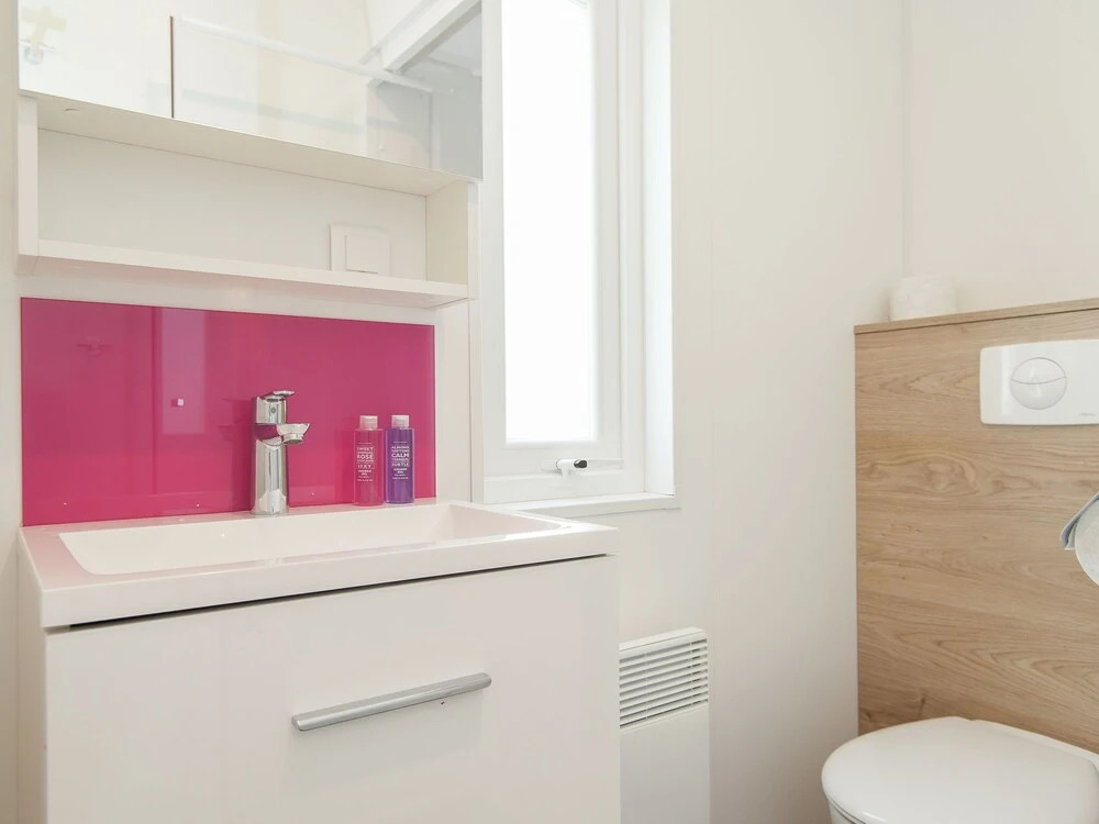 Modern Chalet With two Bathrooms, Close to the North Sea