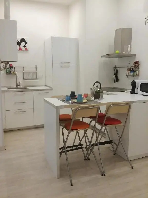 Isola Flat