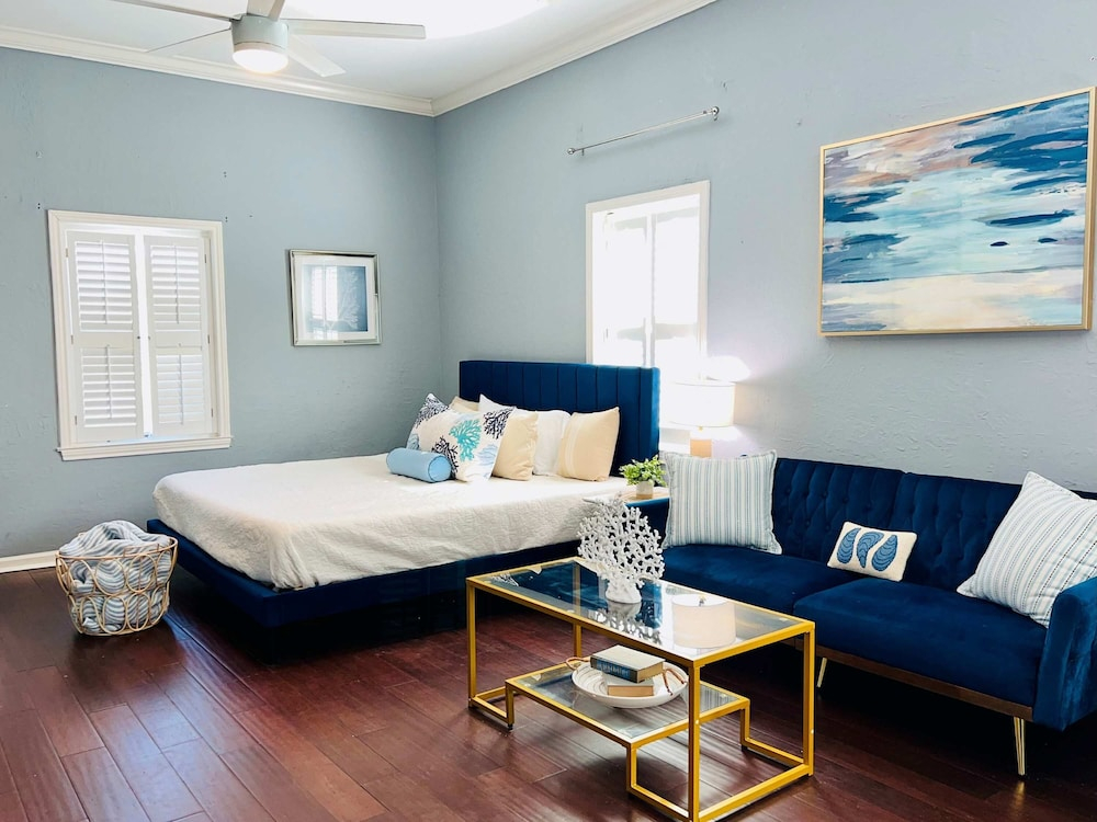Surf + Strand Dual-unit Stay