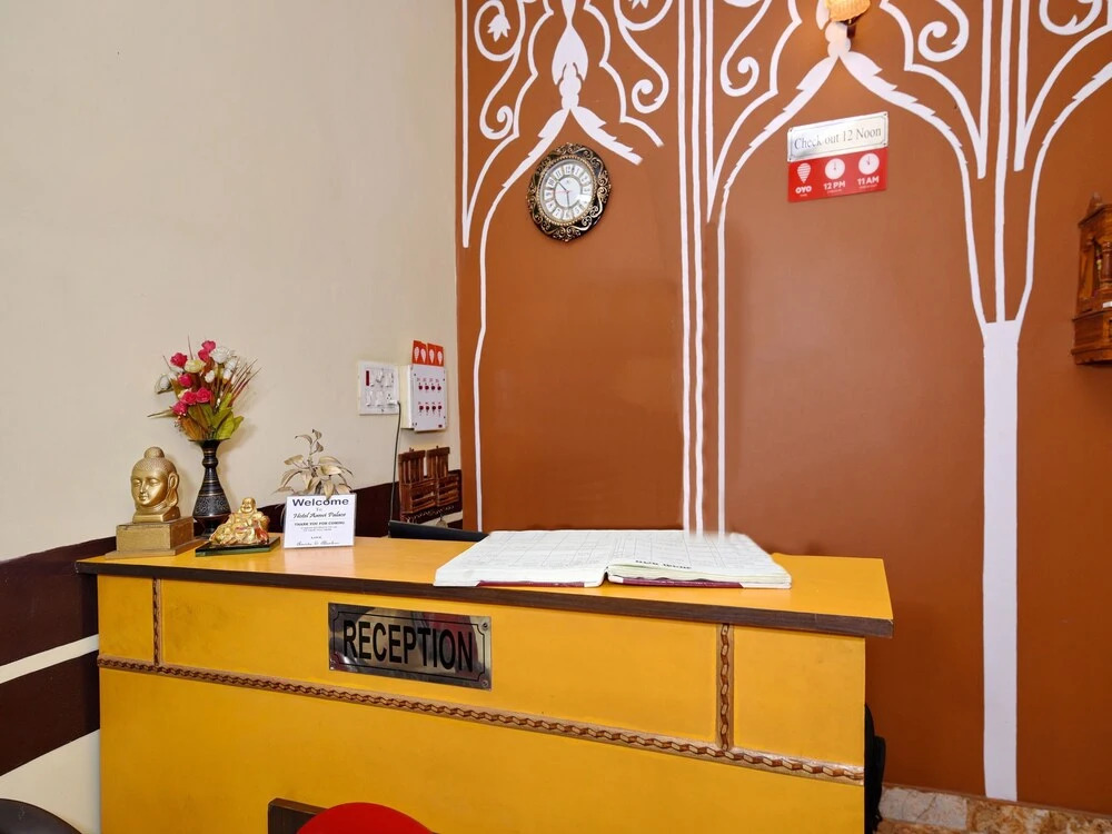 Oyo 14888 Aanvi Palace