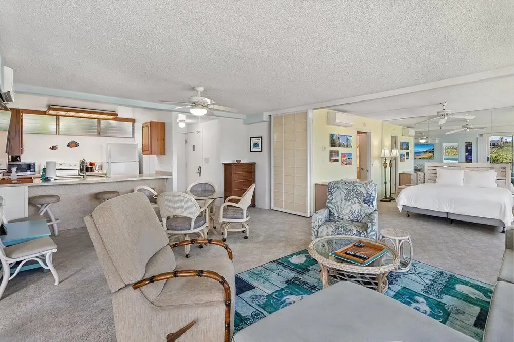 Haleakala Shores A-301 - Golden Sand Beaches, Ocean Views, Sleeps 6, Split AC!