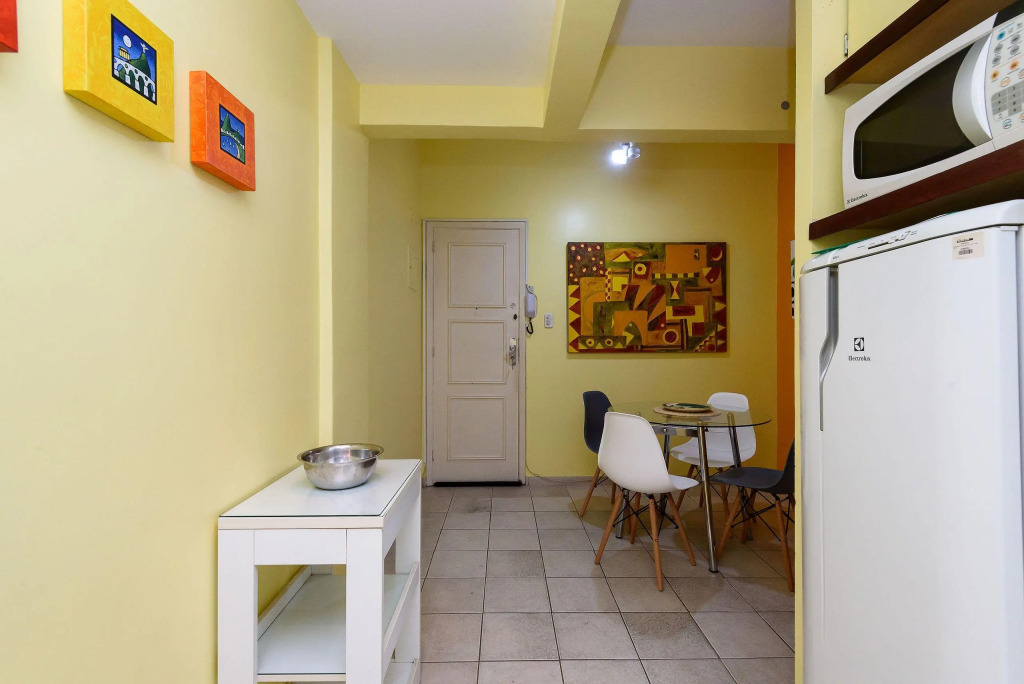 1 quarto a 3 quadras da Praia | SL 363/1004