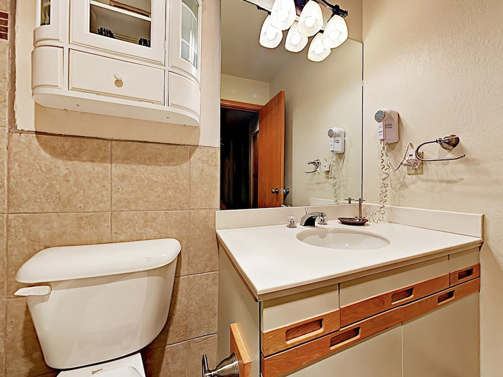 Steamboat Gem: All-suite 2br, 300 Yards To Gondola 2 Bedroom Condo
