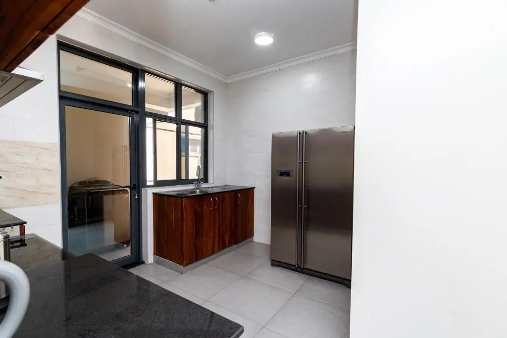 Lovely 3bedroom condo with pool
