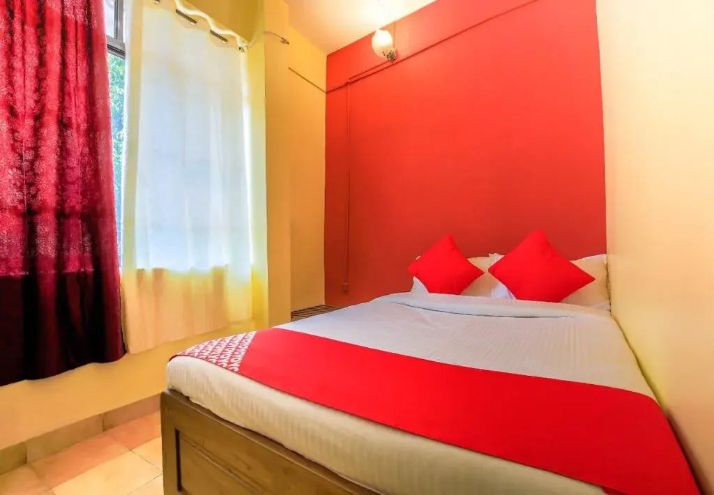 Hotel Petes Hideaway by OYO Rooms