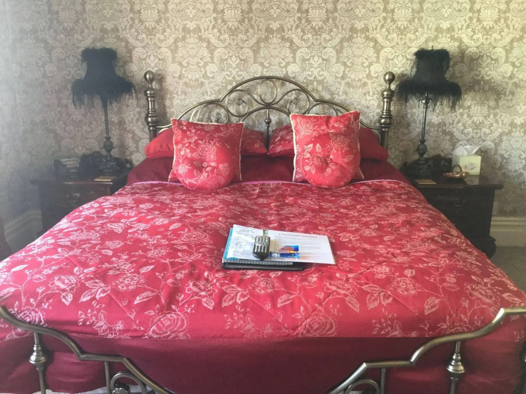 Plas Llwyd Guest House