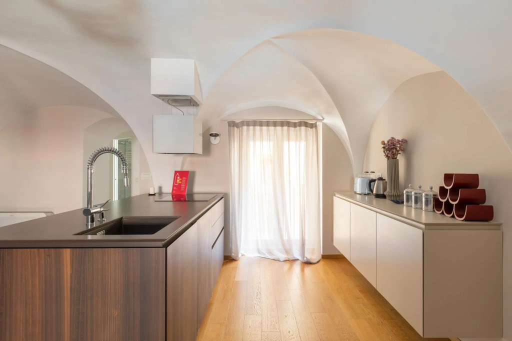 Santo Stefano 13 - Quadrilocale elegante