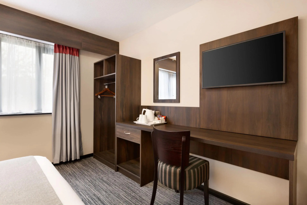 Ramada by Wyndham Bristol West