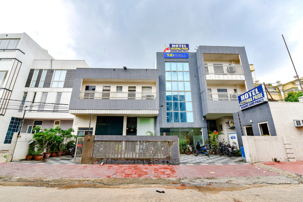 Hotel Krishna Pride