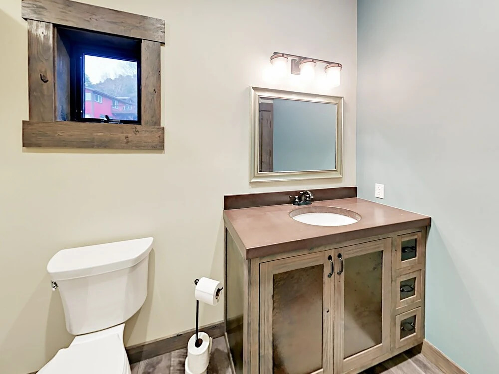 South Bill Creek Home 3 Bedrooms 2.5 Bathrooms Home