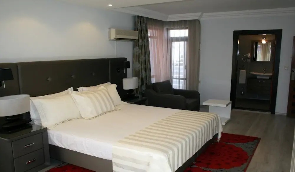 Sare Suites Beach Hotel