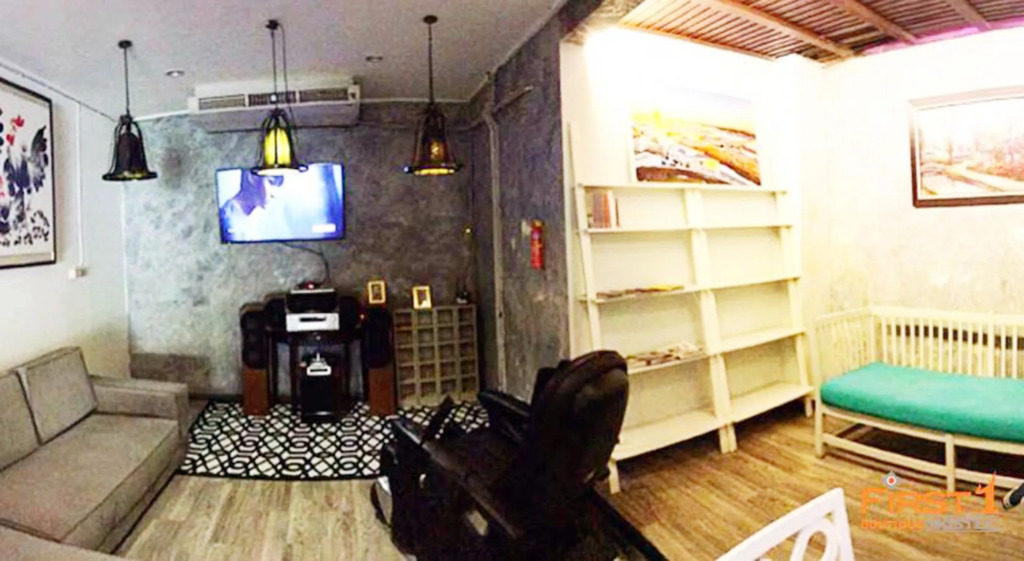FIRST 1 Boutique House at Sukhumvit 1