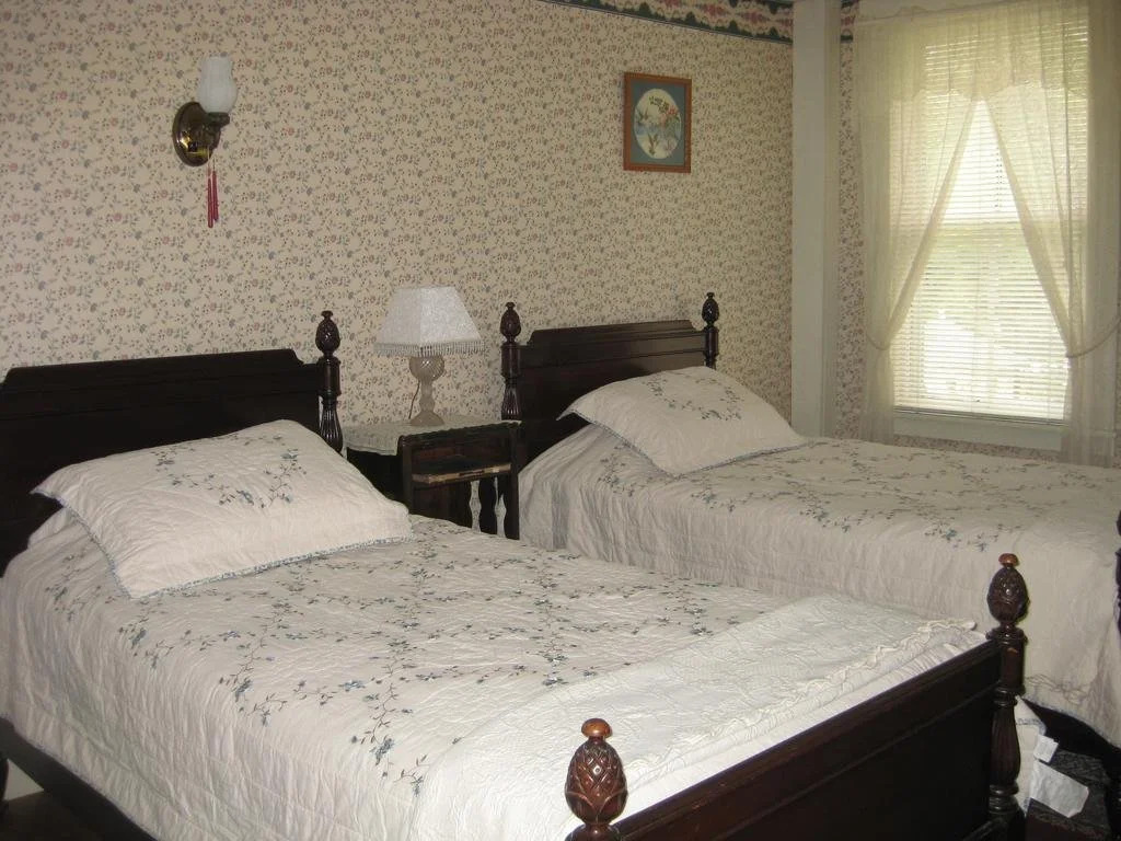 The Bridges Inn at Whitcomb House B&B