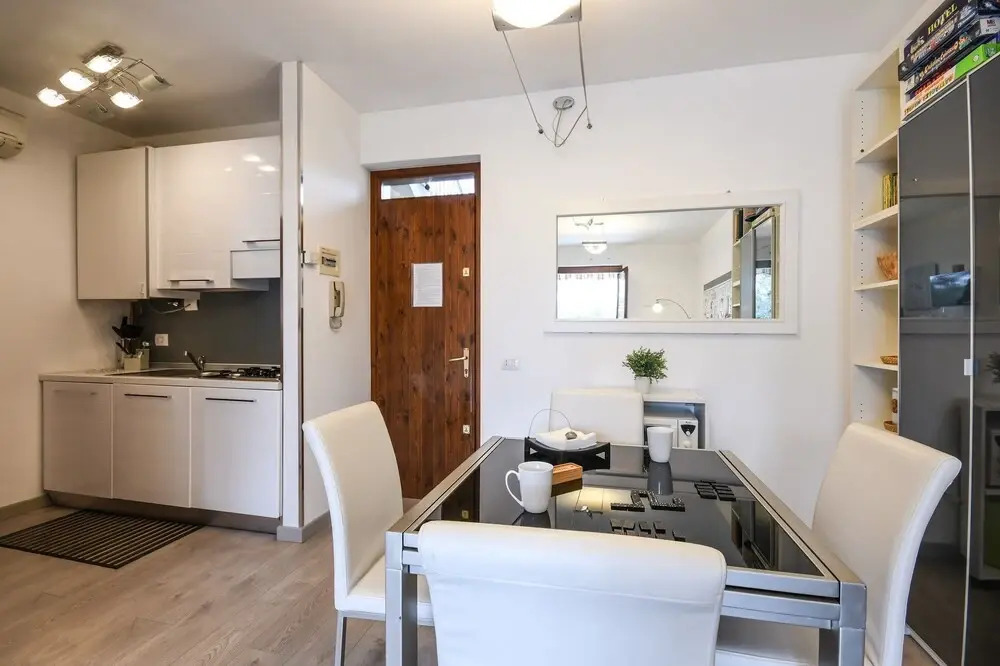 Zoe Apartment