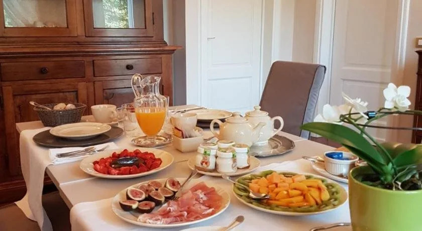 Villa Chiara B&B