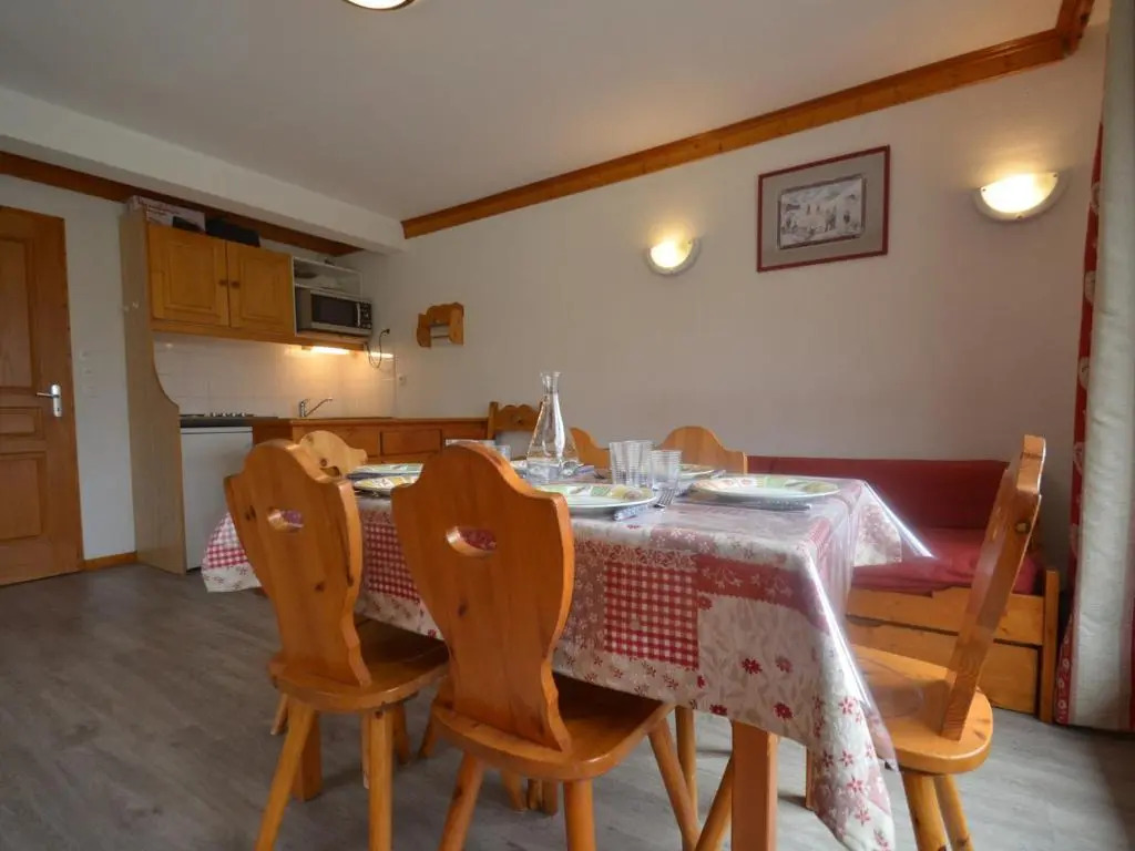 Appartement Les Menuires, 3 pièces, 6 personnes - FR-1-452-235