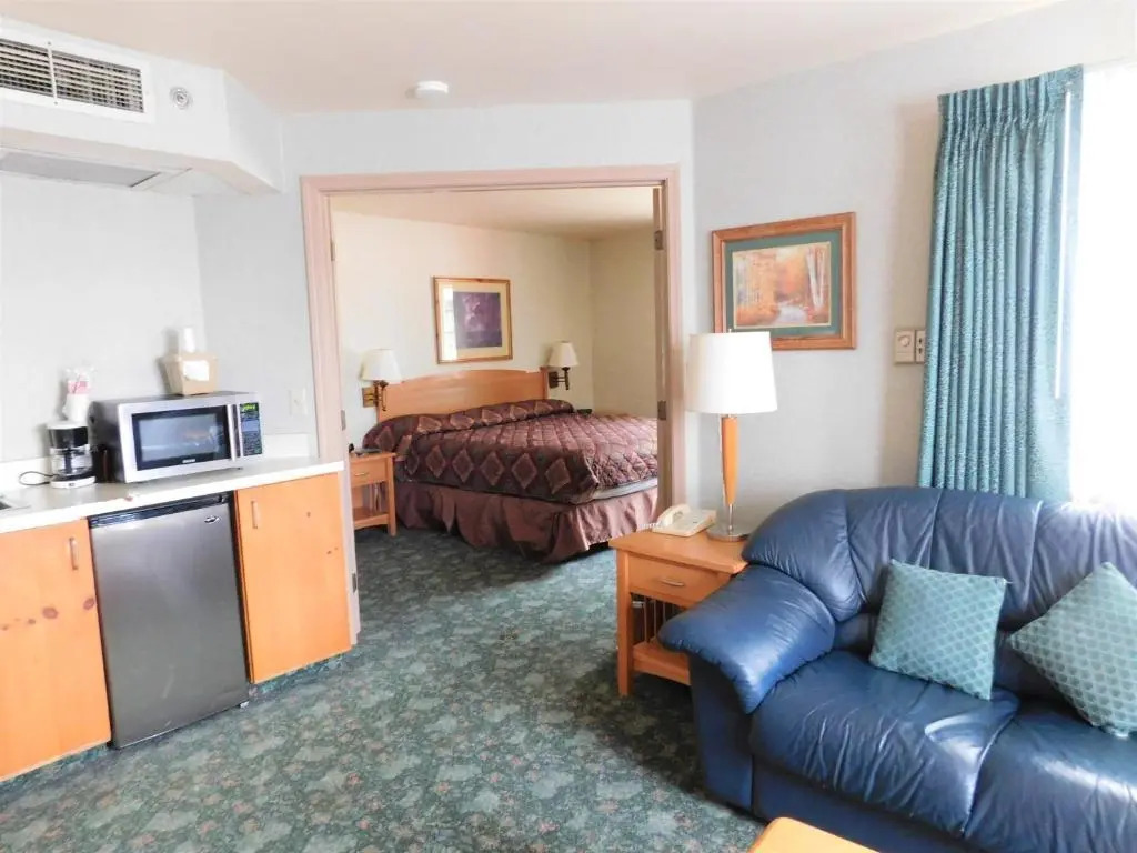 The Summit Inn