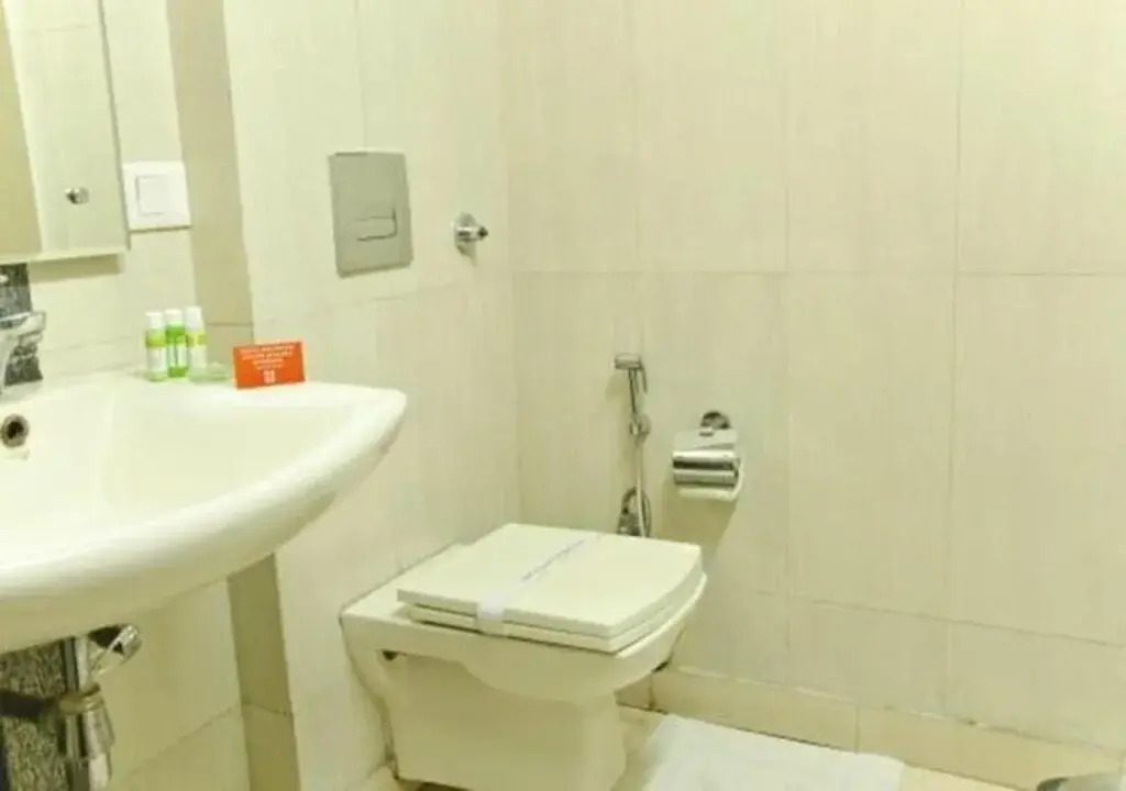 Hotel Cosmo Near BLK Hospital Karol Bagh