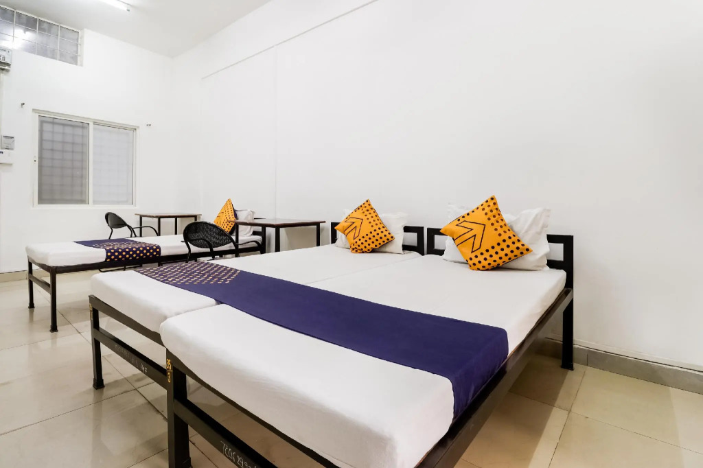 Raj Service Apartments by OYO Rooms