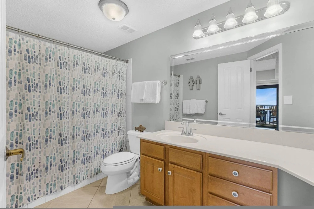 Palms 915- Premier Beachfront Condo 3 Bedrooms Sleeps 8 9th Floor