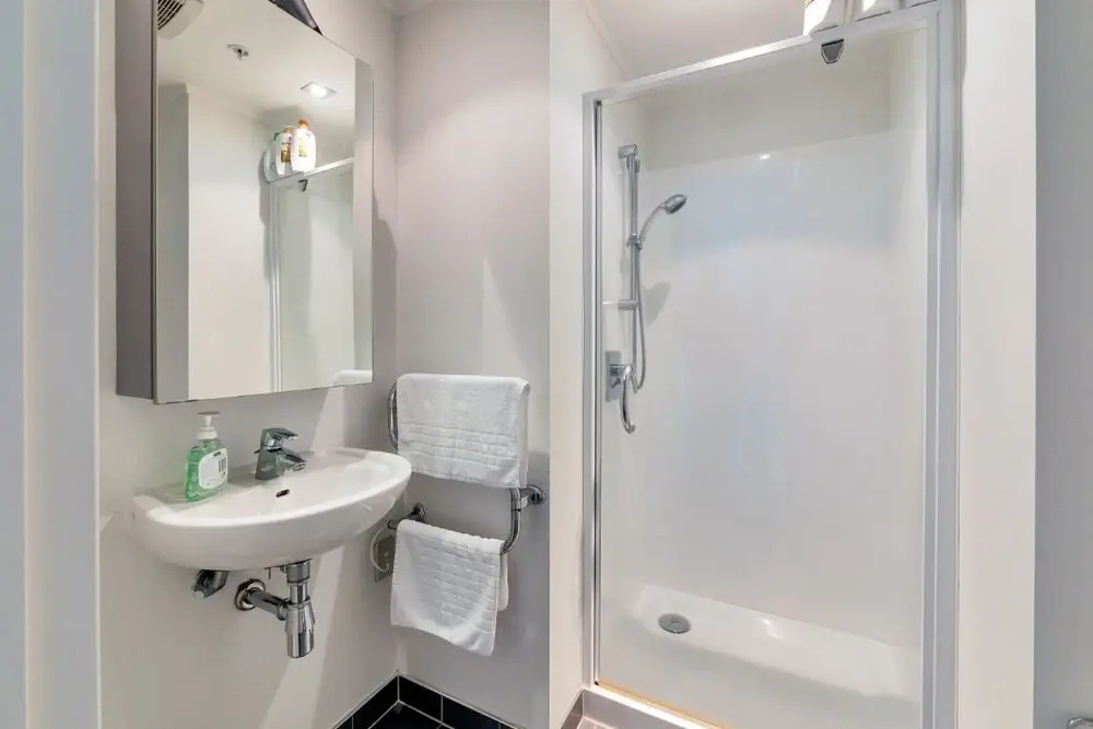 JHT - 2 BRM Apartment, Queen St, Netflix TV