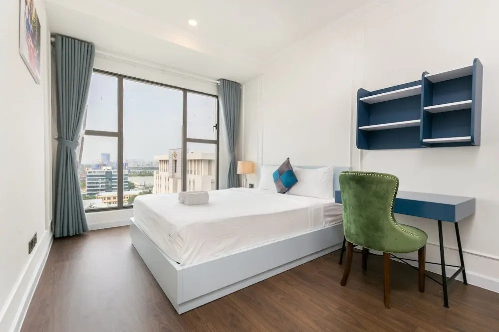 Vera Apartments Saigon Royal Residence