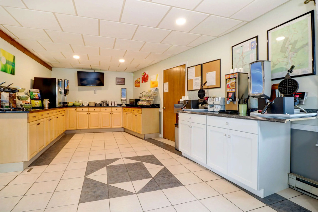 Quality Inn & Suites Lincoln I-93